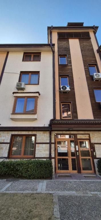 Budova apartmánů