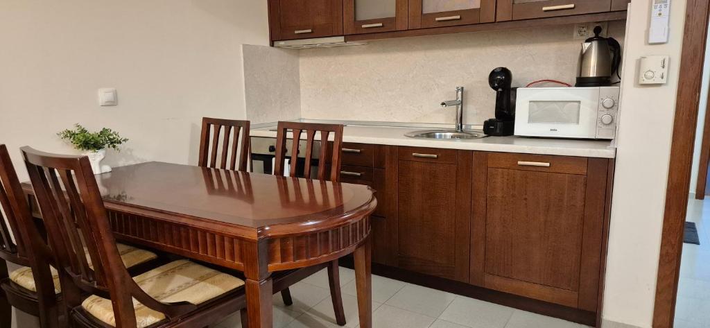 Gondola Luxury Apartment 2 - kuchyň